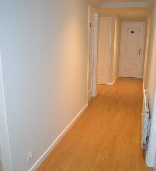 اتاق استاندارد, Hostal Galicia Arteixo