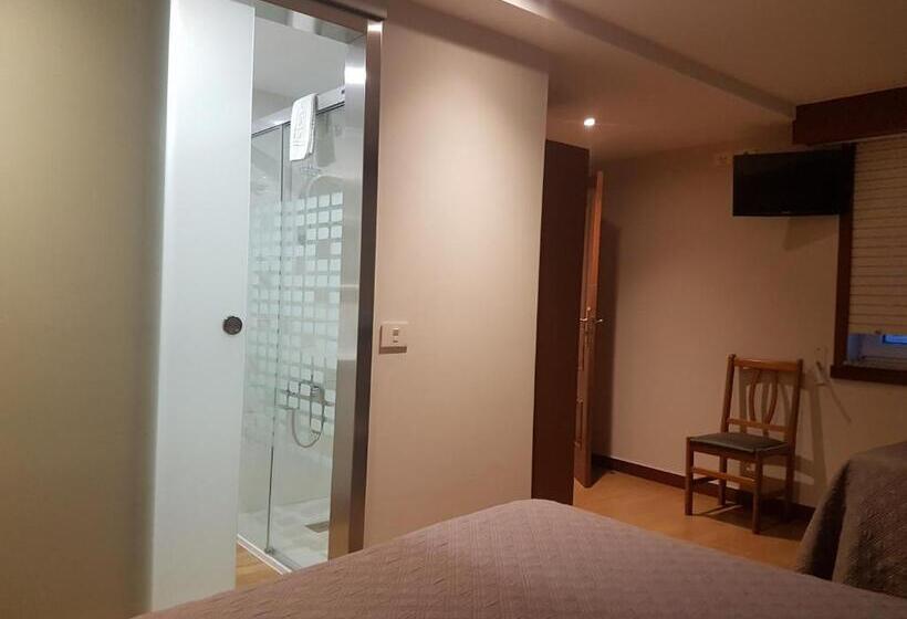 اتاق استاندارد, Hostal Galicia Arteixo