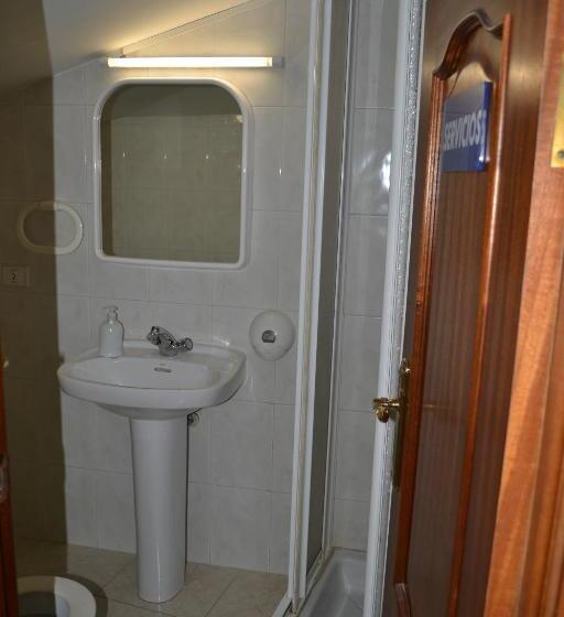 اتاق استاندارد یک نفره, Hostal Galicia Arteixo