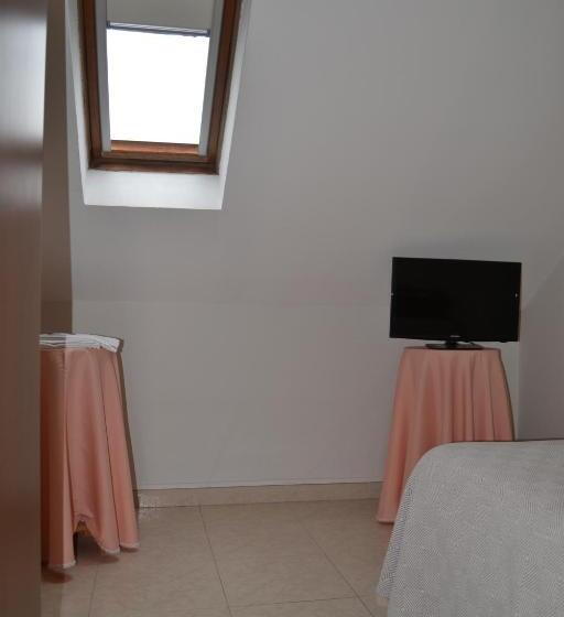 اتاق استاندارد یک نفره, Hostal Galicia Arteixo