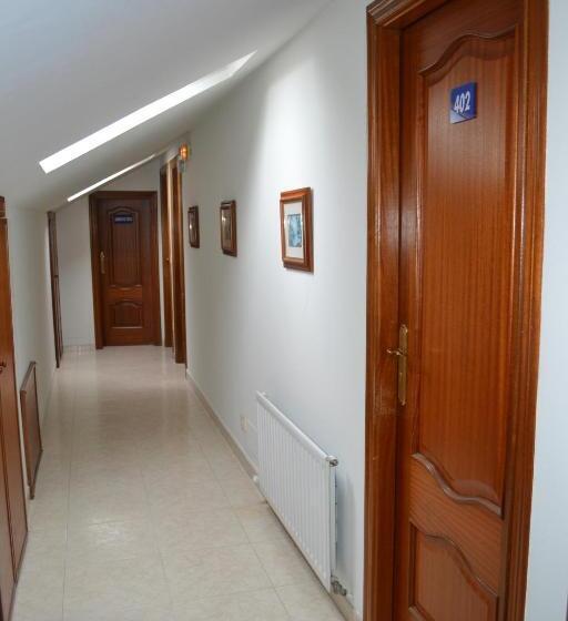 اتاق استاندارد یک نفره, Hostal Galicia Arteixo