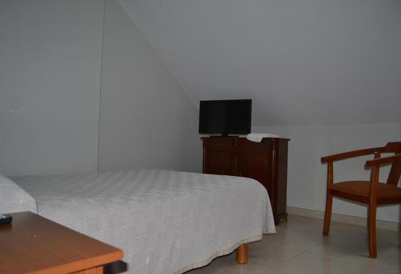 اتاق استاندارد یک نفره, Hostal Galicia Arteixo