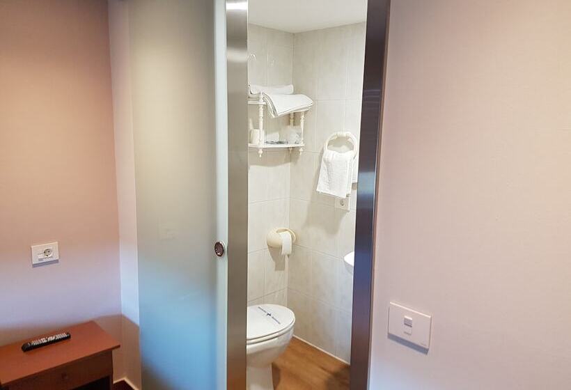 اتاق استاندارد, Hostal Galicia Arteixo