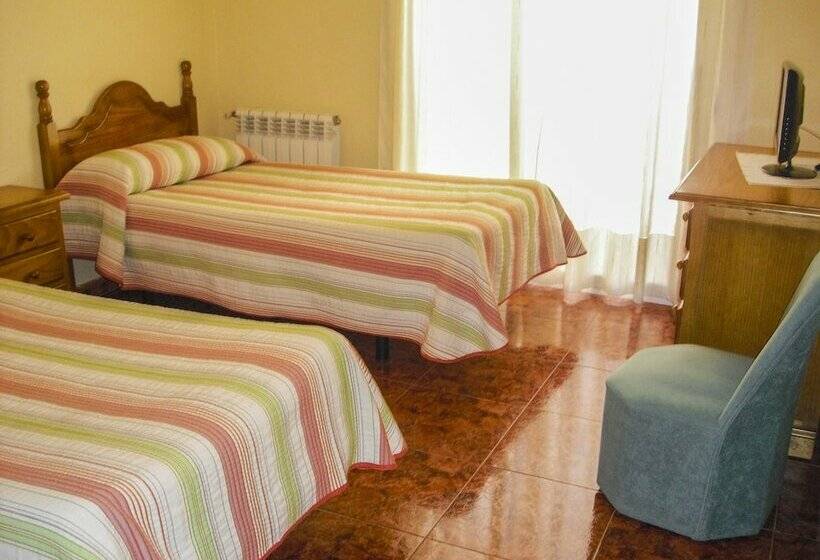 スタンダードルーム, Hostal Sunami