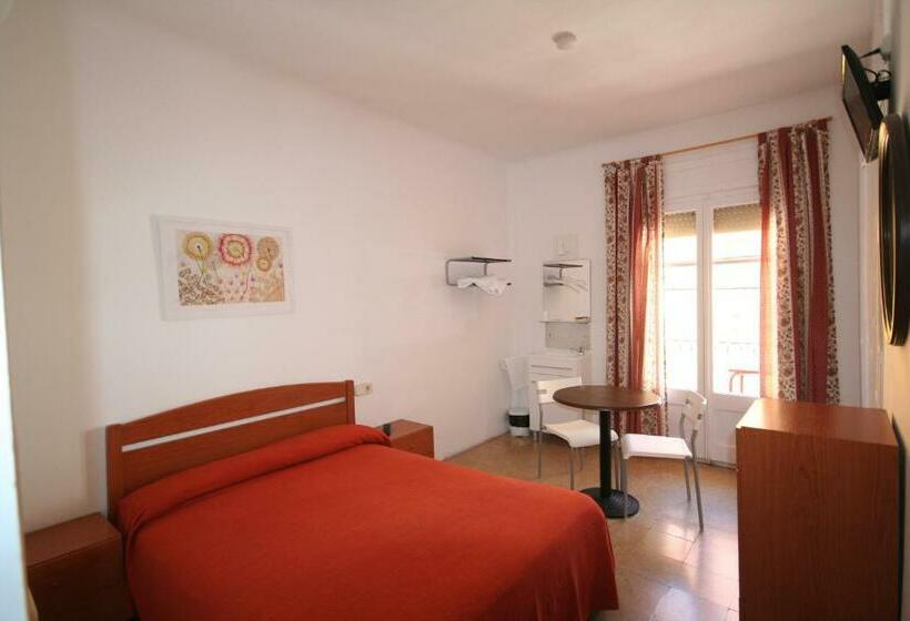 اتاق استاندارد با سرویس بهداشتی مشترک, Hostal Juventus