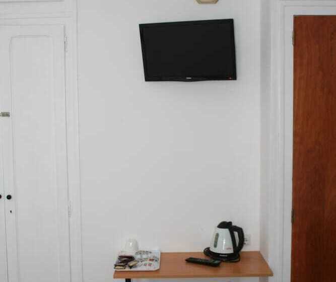 اتاق خانوادگی با سرویس بهداشتی مشترک, Hostal Juventus