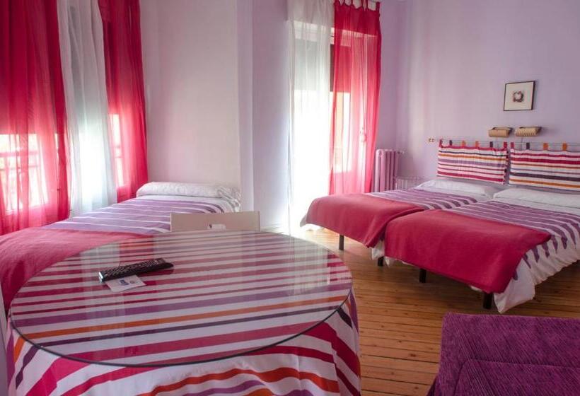 اتاق استاندارد سه نفره, Pensión Blanca B&b