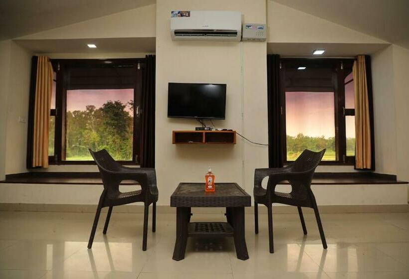 디럭스 룸, Corbett Treat Resort
