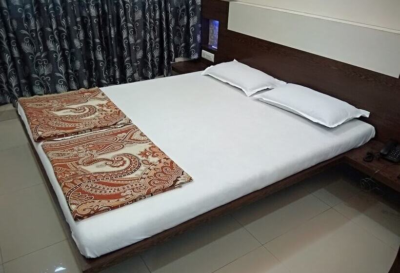 غرفة ديلوكس, Rajshree Lodging