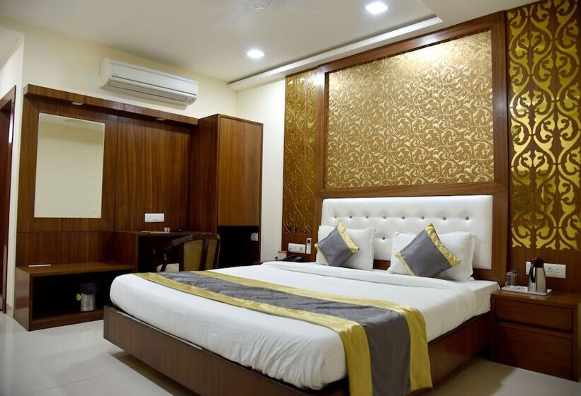 Номер Deluxe, Simran Pride, Raipur