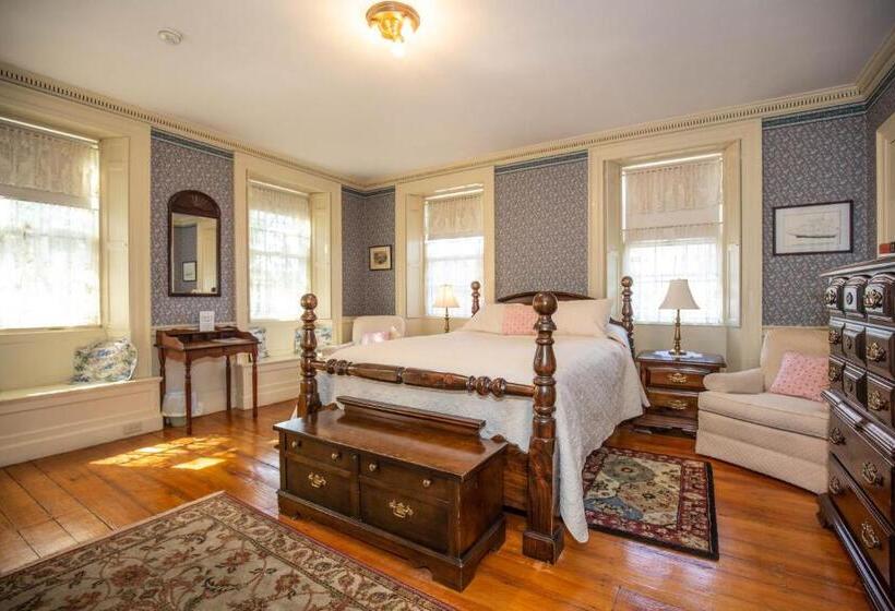 Номер Стандартный Кровать Куин, Clark Currier Inn