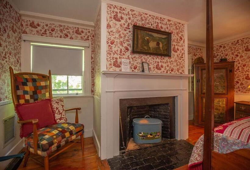 Номер Стандартный Кровать Куин, Clark Currier Inn