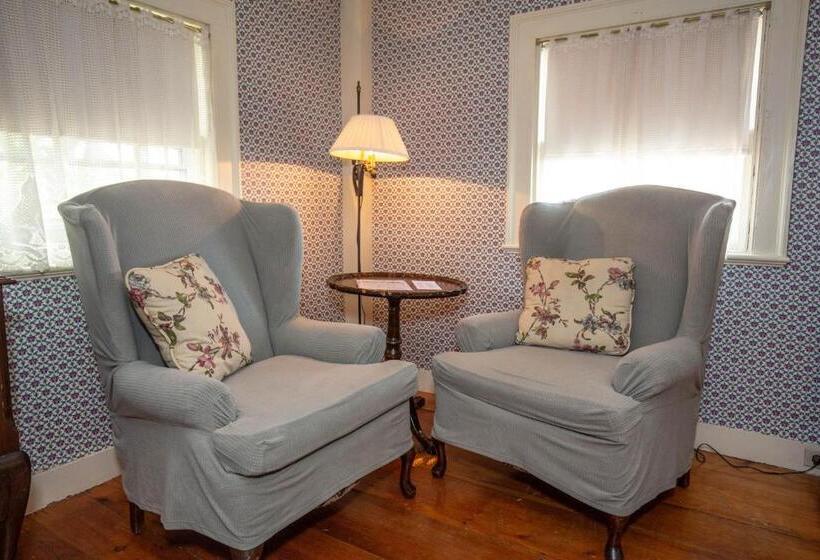 Номер Классика Кровать Квин, Clark Currier Inn
