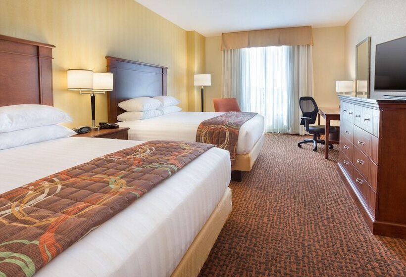 סוויטה מותאמת לאדם עם מוגבלויות, Drury Plaza Hotel Mt Vernon