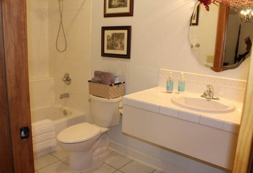 חדר דלוקס, Maria's Creekside B&b