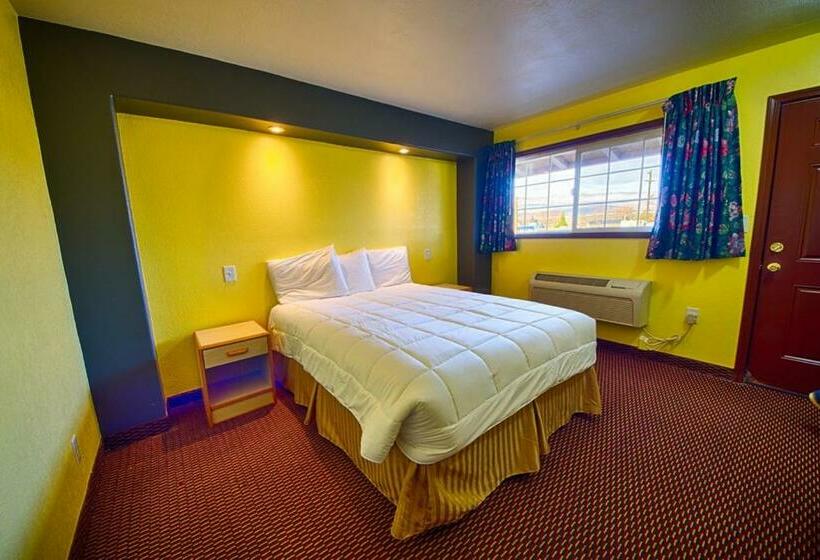 غرفة قياسية سرير كينج, Budget Inn