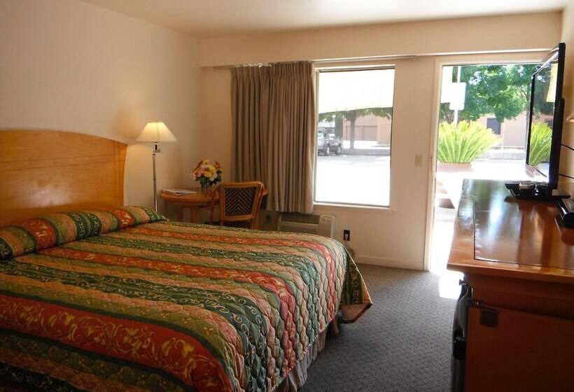 Номер Deluxe, Colusa Riverside Inn