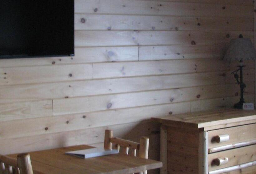 Номер Стандартный Кровать Куин, Pine Knoll Hotel Lakeside Lodge & Cabin