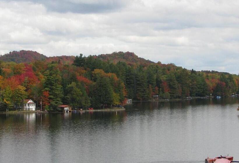 Хижина, Pine Knoll Hotel Lakeside Lodge & Cabin