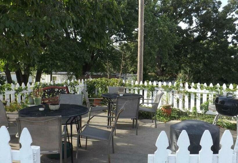 Номер Стандарт, Twin Lakes Inn