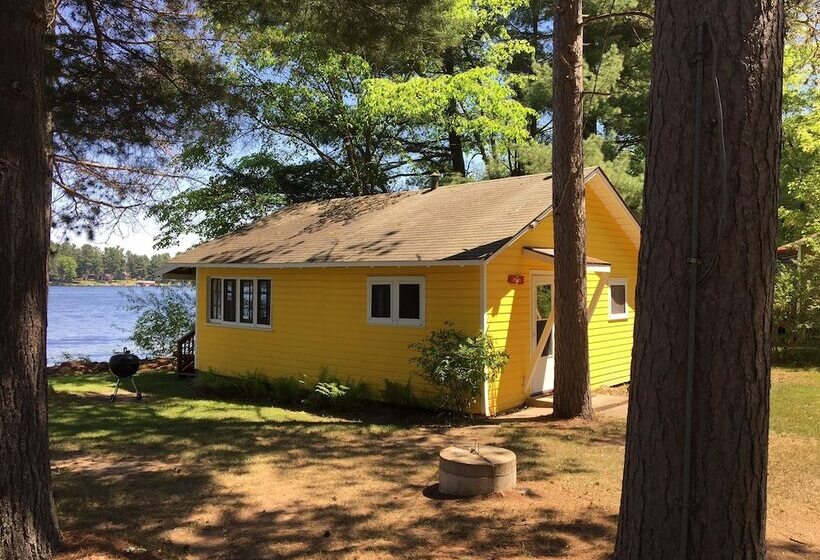 Хижина, Rainbow S End Resort