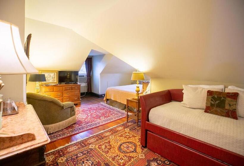 Номер Deluxe, Cameron Estate Inn