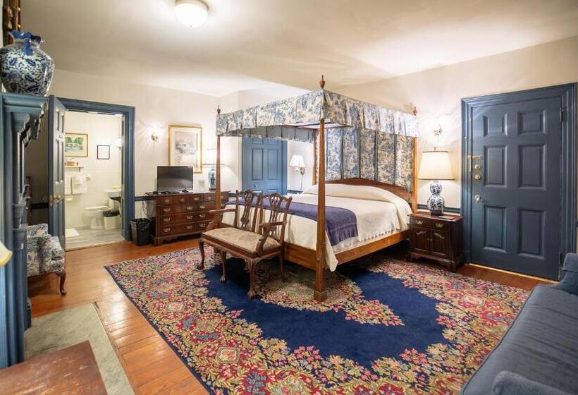 Номер Deluxe Кровать Кинг, Cameron Estate Inn