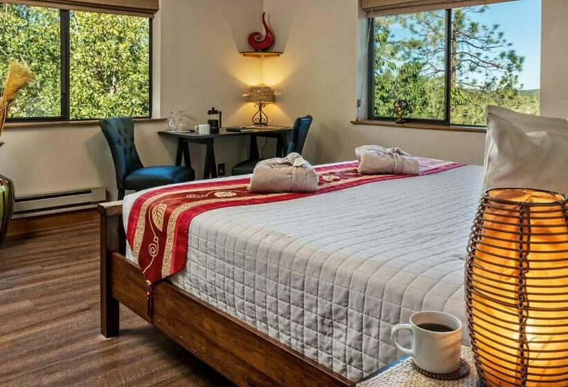 Номер Deluxe Кровать Кинг, Sheridan House Inn  Adult Only Accommodation