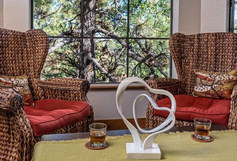 Номер Премиум, Sheridan House Inn  Adult Only Accommodation