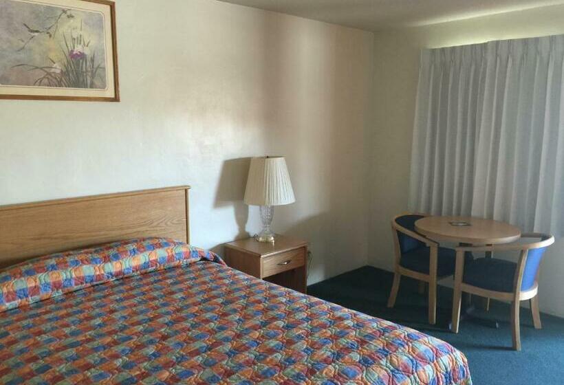 Апартаменты 1 Спальня, Hacienda Motel