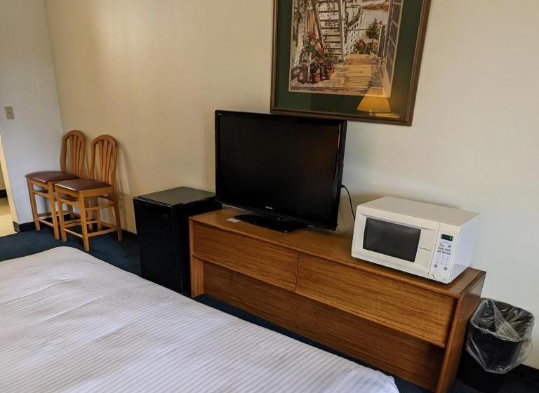 스탠다드 룸 킹사이즈 침대, Fairground Inn