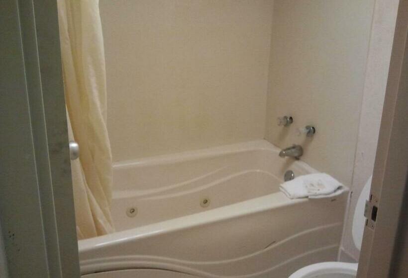 Номер Стандарт, Studio 9 Inn & Suites