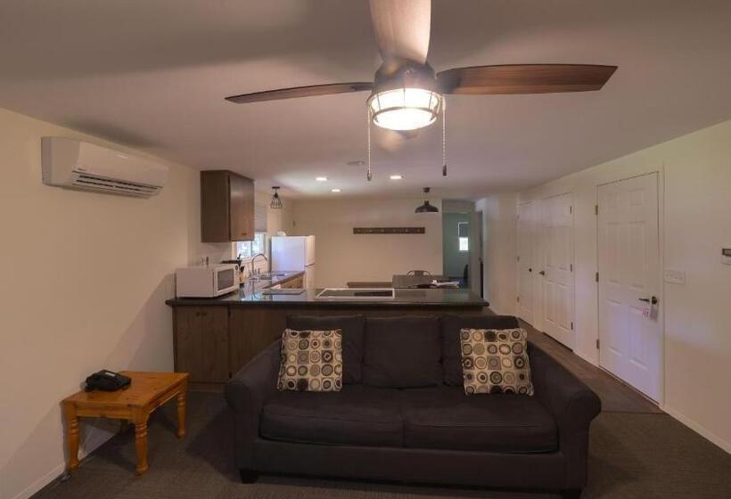Дом 2 Спальни, Eagle Cap Chalets