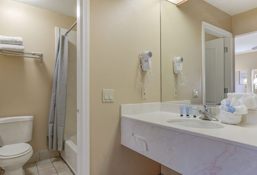 스위트, Shasta Pines Motel & Suites