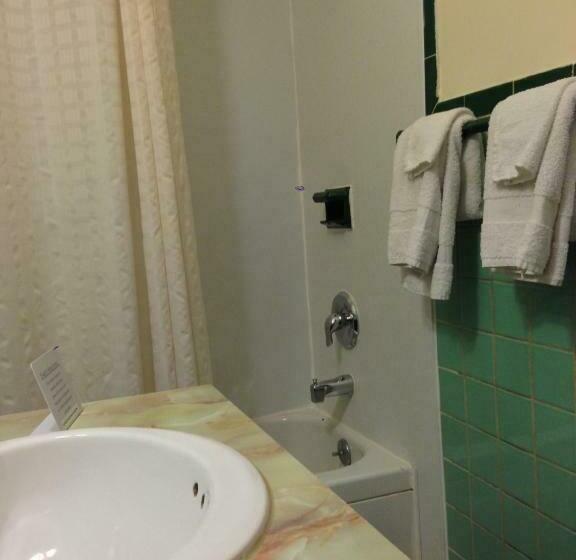 Номер Стандарт 2 Двуспальные Кровати, Villa Rosa Motel