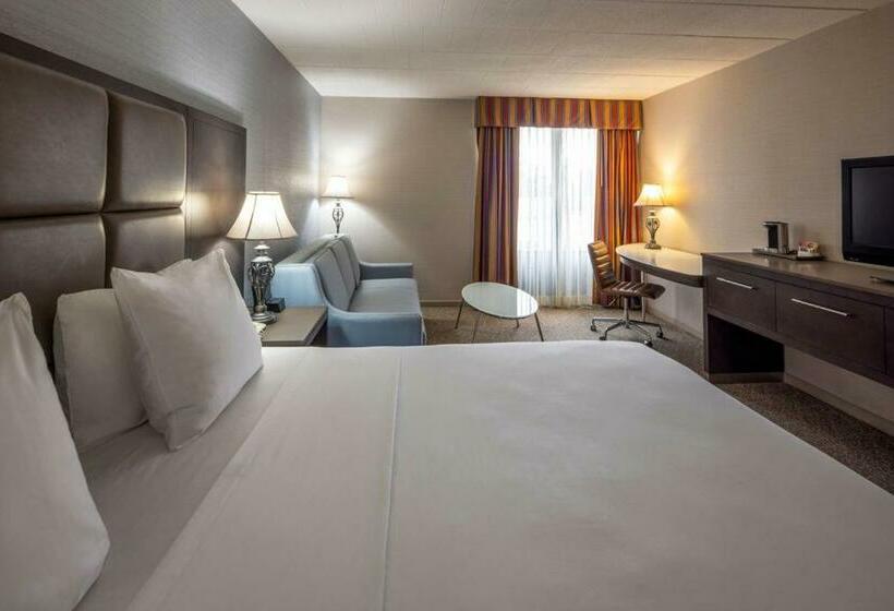 Стандартный Номер Кровать Кинг, Radisson Hotel Hauppauge Long Island