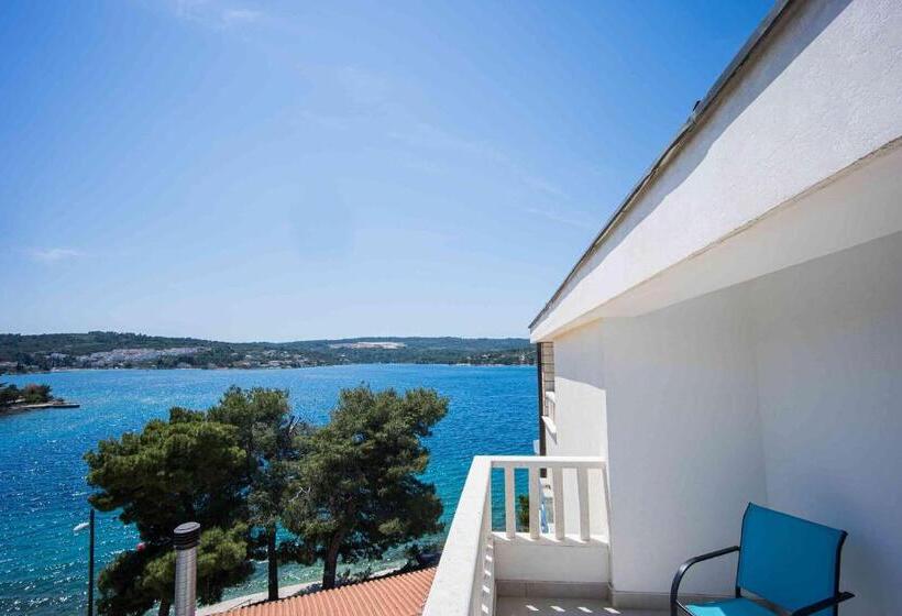 اتاق استاندارد با بالکن و چشم‌انداز دریا, Boutique Guesthouse Sveti Petar, On The Beach, Heated Pool & Boat Berth   Adult Only