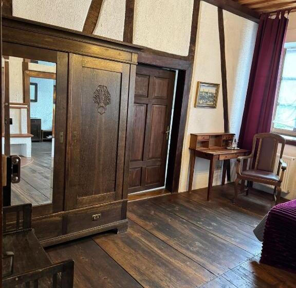 Четырехместный Номер Стандарт, Schloss Hotel Kastellaun