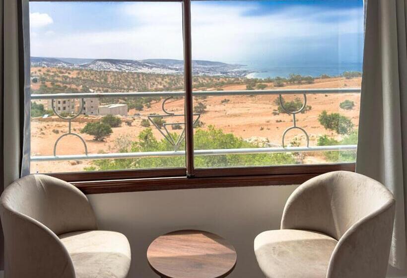 اتاق استاندارد سه نفره, Sun House Morocco
