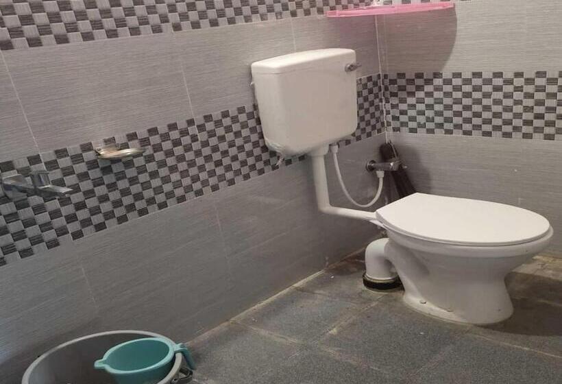 Трехместный Номер Классика, Oyo Kunika Guest House