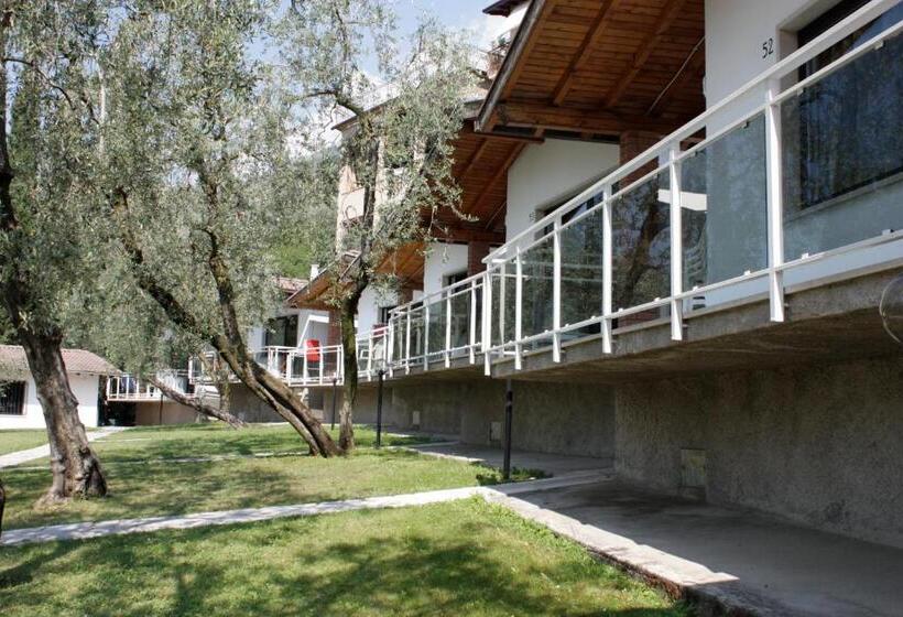 Апартаменты 1 Спальня, Villaggio Albergo Casa E Lago