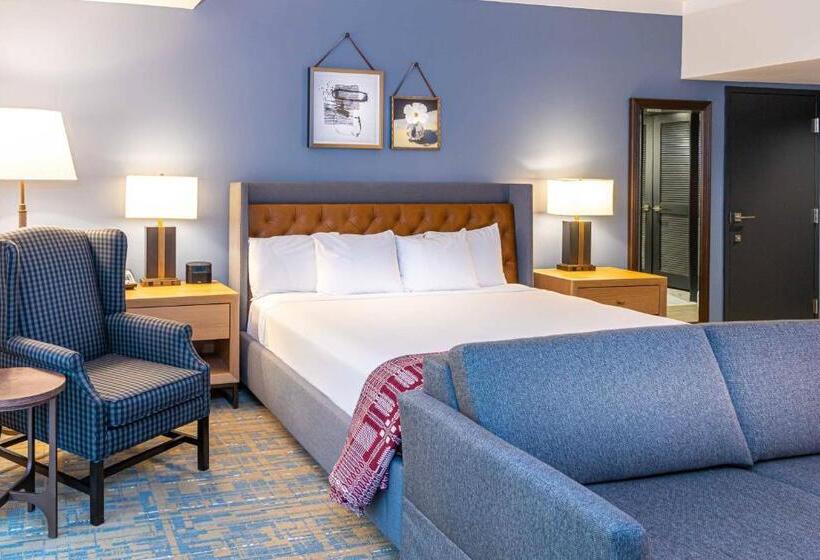 Premium Szoba, Williamsburg Lodge, Autograph Collection