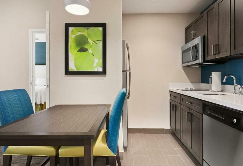 带大床的套房, Homewood Suites By Hilton Charlotte/southpark