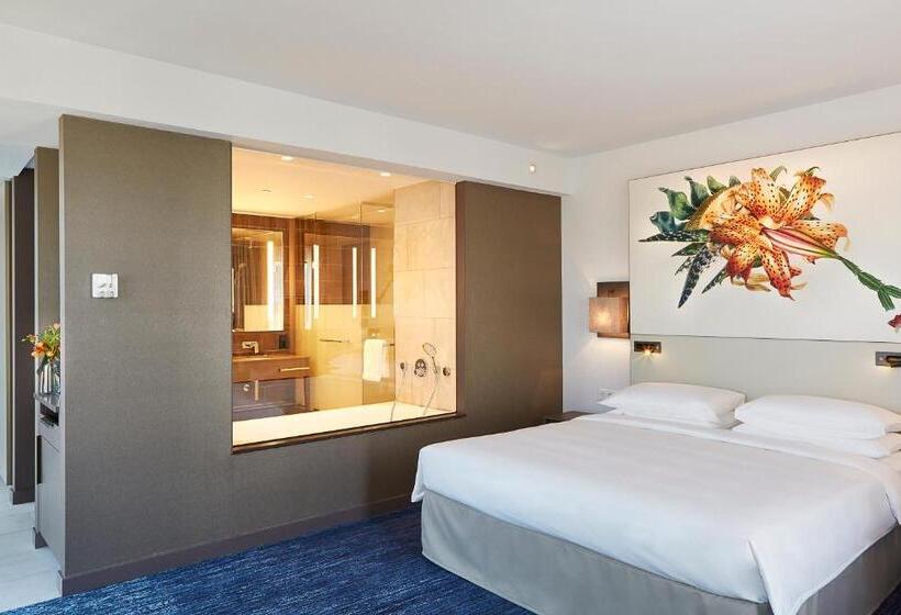 Deluxe Room King Size Bed, Hyatt Regency Amsterdam