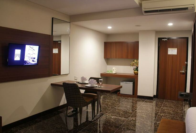 Junior Suite, Atrium Premiere Hotel Cilacap