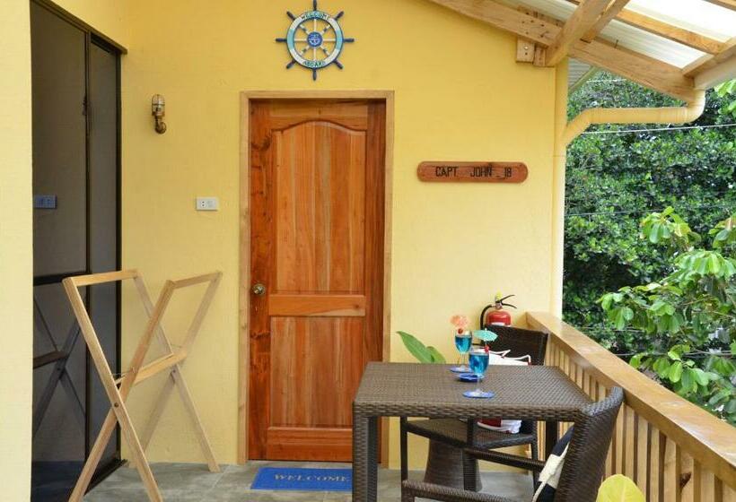 Номер Economy, Captains Lodge And Bar