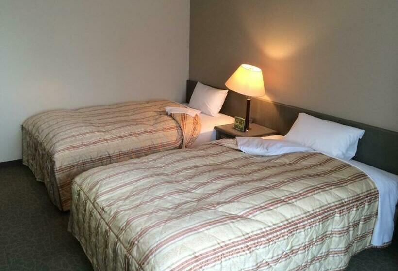 Номер Стандарт, Crown Hills Takaoka