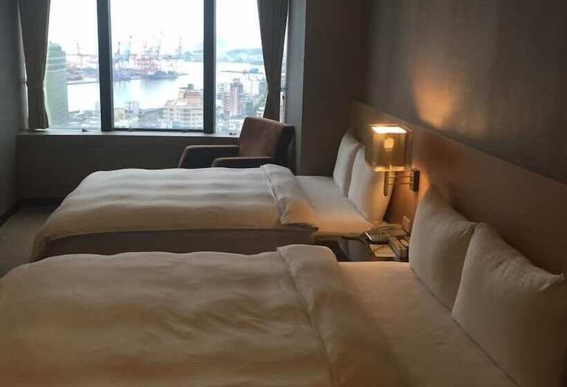 اتاق استاندارد چهار تخته, Rhine Inn