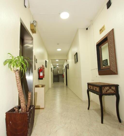Студия Стандарт, Khalifa Tower Hotel Apartments