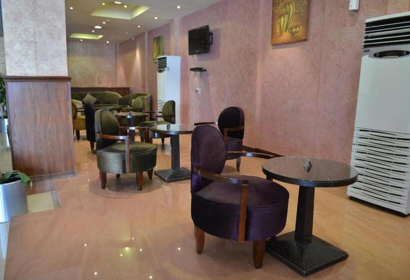 Студия Стандарт, Khalifa Tower Hotel Apartments